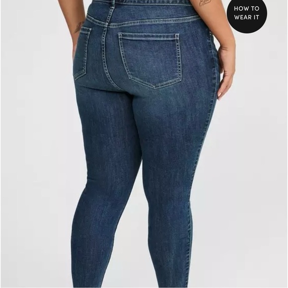 Torrid NWT Jegging Supersoft High Rise Jeans in Blue Grotto Wash Size 22 - Picture 2 of 10